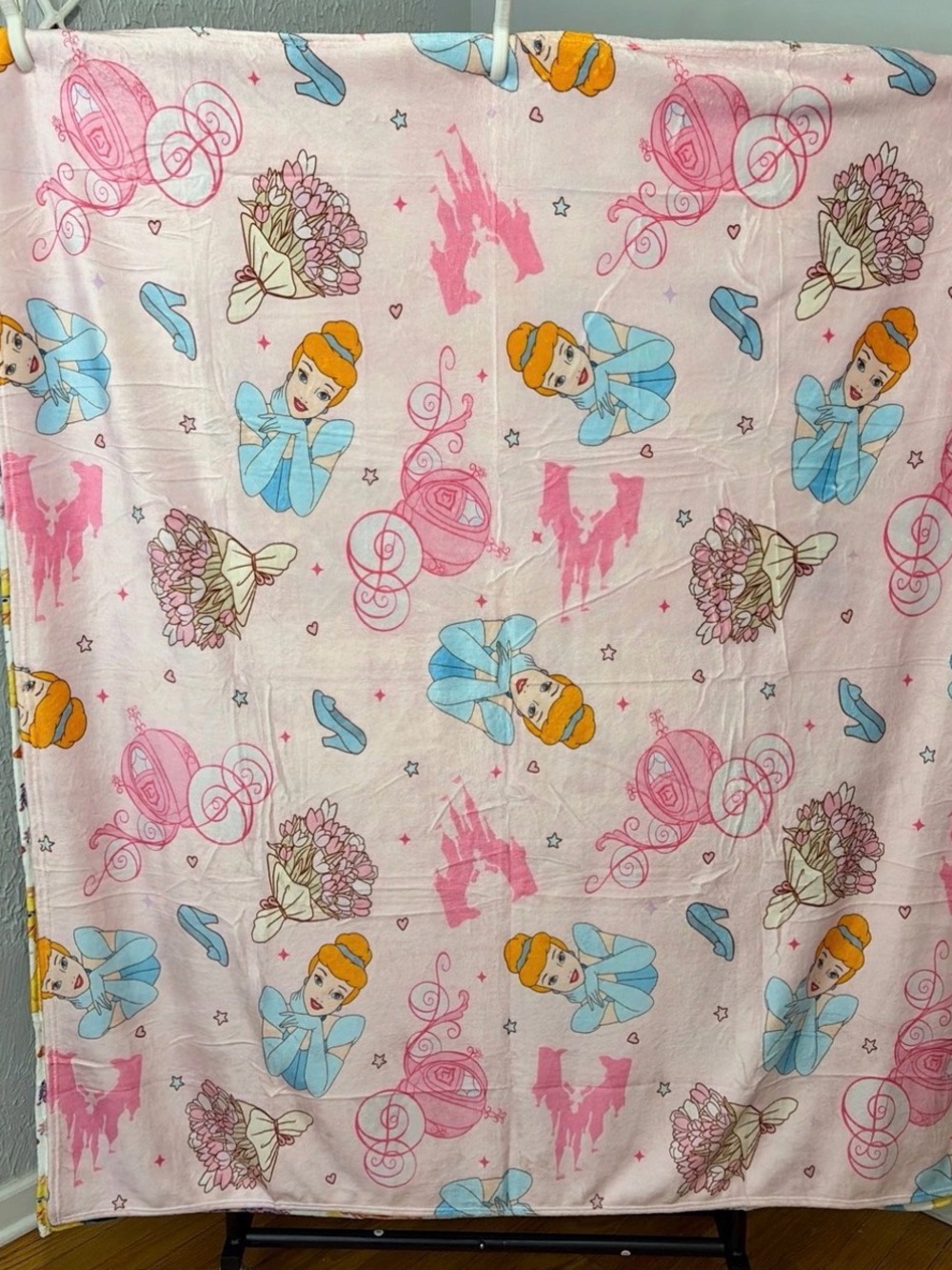 Children's Pink Princess Throw Blanket with Blue Accents